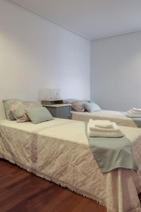 La Casina De Cori Apartman Luarca Kültér fotó