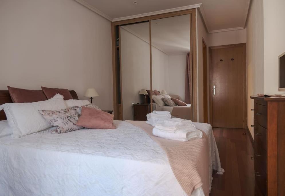 La Casina De Cori Apartman Luarca Kültér fotó